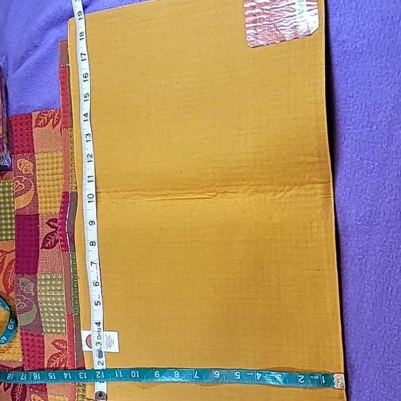 0719. NWTs ~ Harvest Blaze Waffle Napkins (4) & Placemats (4)~ Beautiful ๐ - Picture 9 of 9